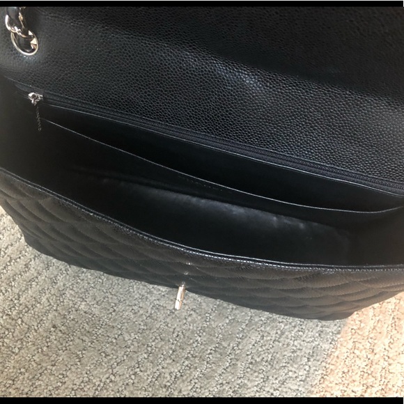 SOLD Chanel Maxi Classic Flap - Caviar Leather - Picture 8 of 8